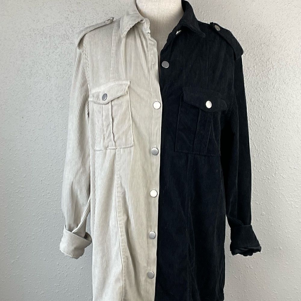 NWTO Jeans Womens Corduroy Half Cream and Half Black Long Sleeve Button Down L